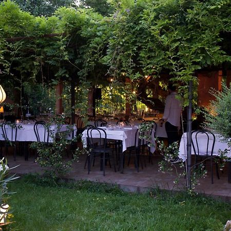 Amare Ristorante Locanda 체르토사디파비아 외부 사진