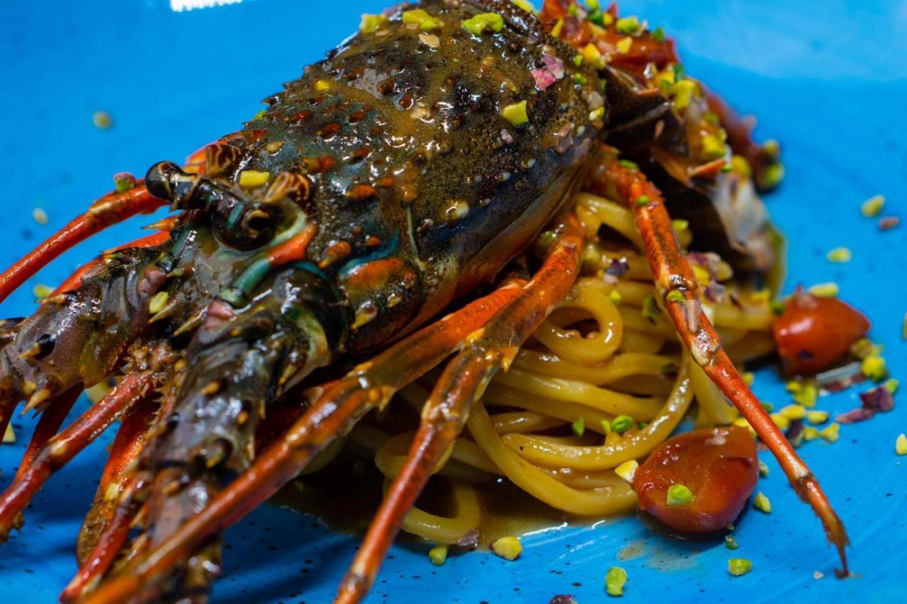 Amare Ristorante Locanda 체르토사디파비아 외부 사진