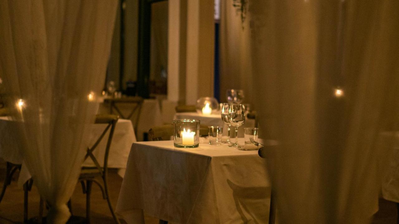Amare Ristorante Locanda 체르토사디파비아 외부 사진