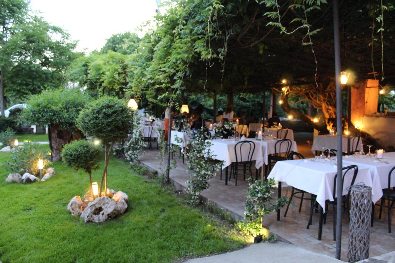 Amare Ristorante Locanda 체르토사디파비아 외부 사진